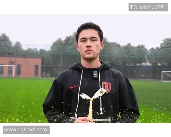 快攻足球的魅力与速度十大明星球员带你领略瞬间精彩